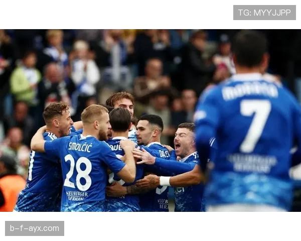 新星闪耀绿茵场：谁将接棒成为足坛下一代超级巨星？