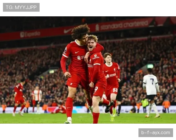 英超焦点战:曼联主场迎战利物浦,红魔状态回暖成关键看点 英超焦点战:曼联主场迎战利物浦,红魔状态回暖成关键看点